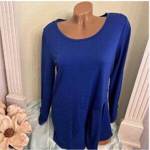 I. N. Studio. Size M. USA Poly Spandex Pullover Scoop Neck. Royal Blue. B130